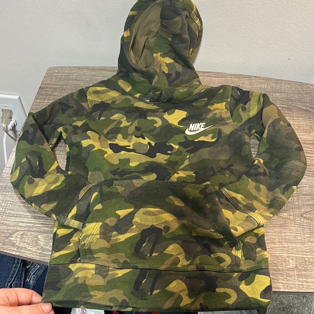 Nike hoodie/boys 3/4T
